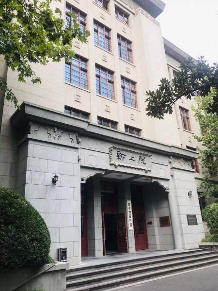 门口