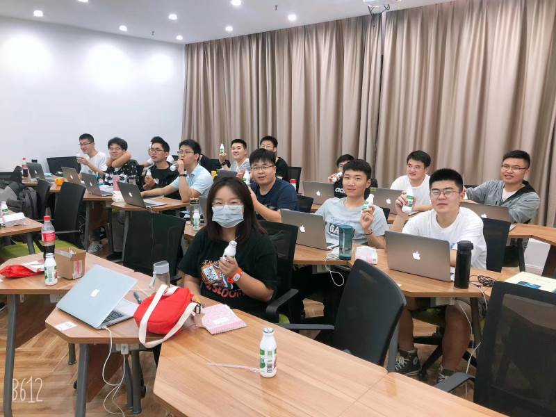 学员上课