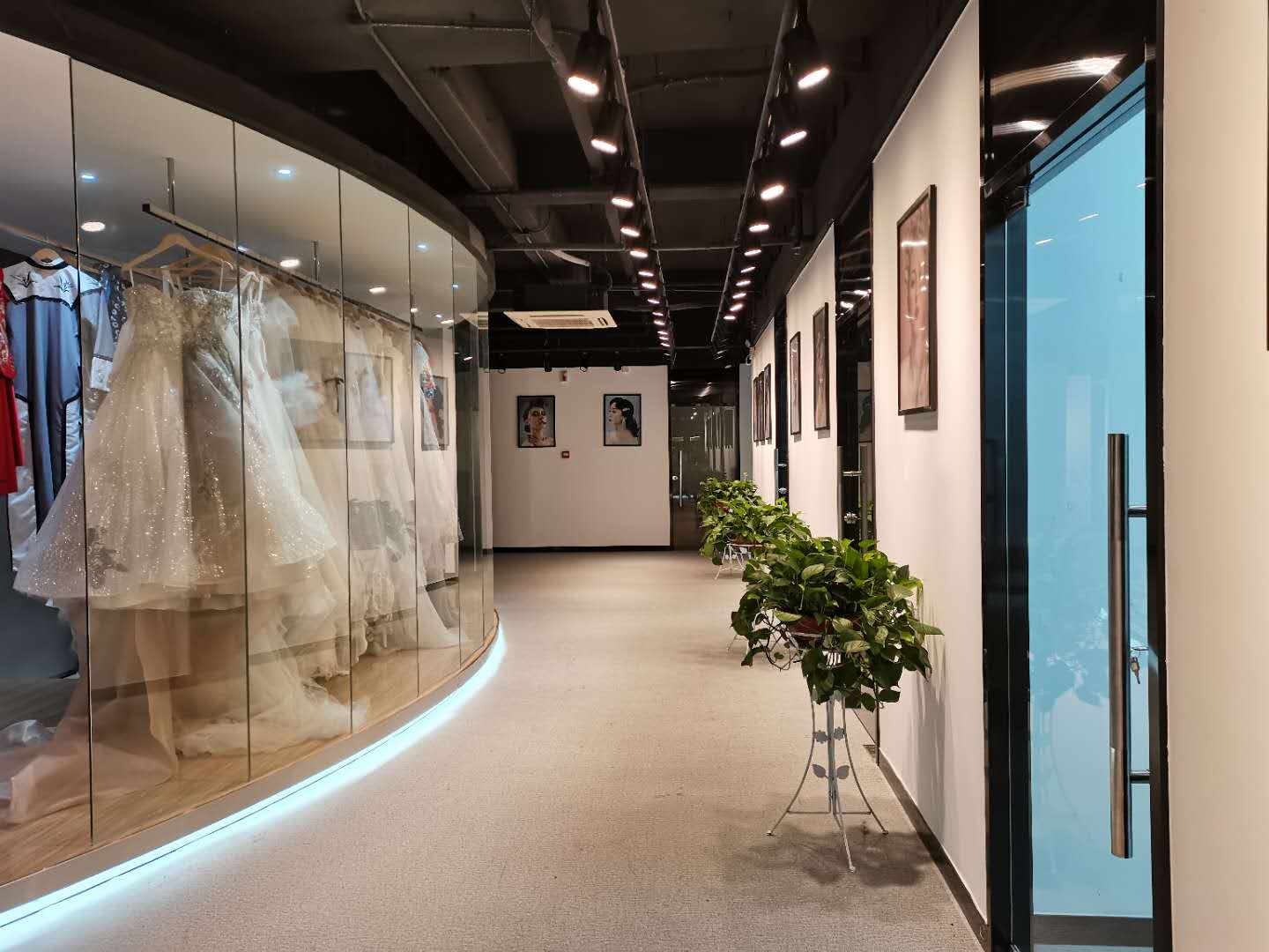展示台