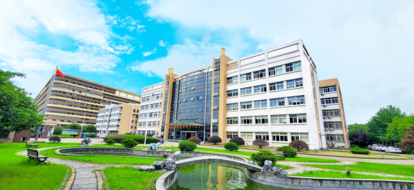 学校主楼
