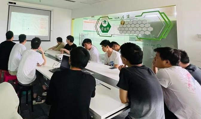 学员听课