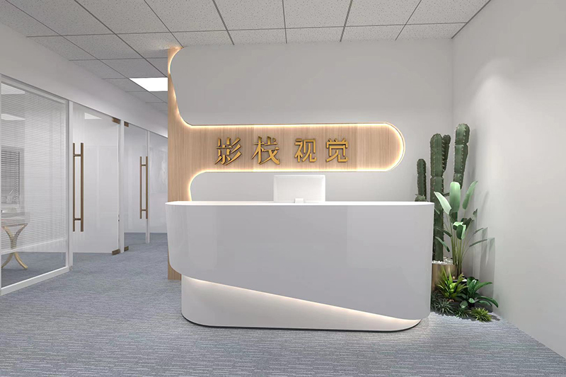 学校前天