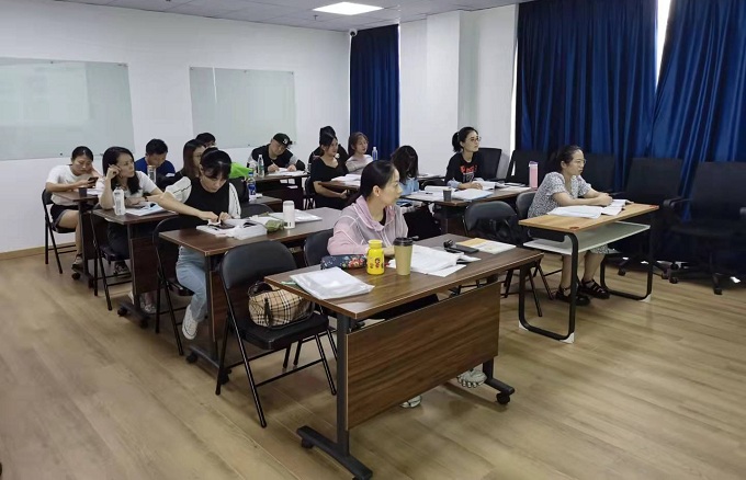 学员听课