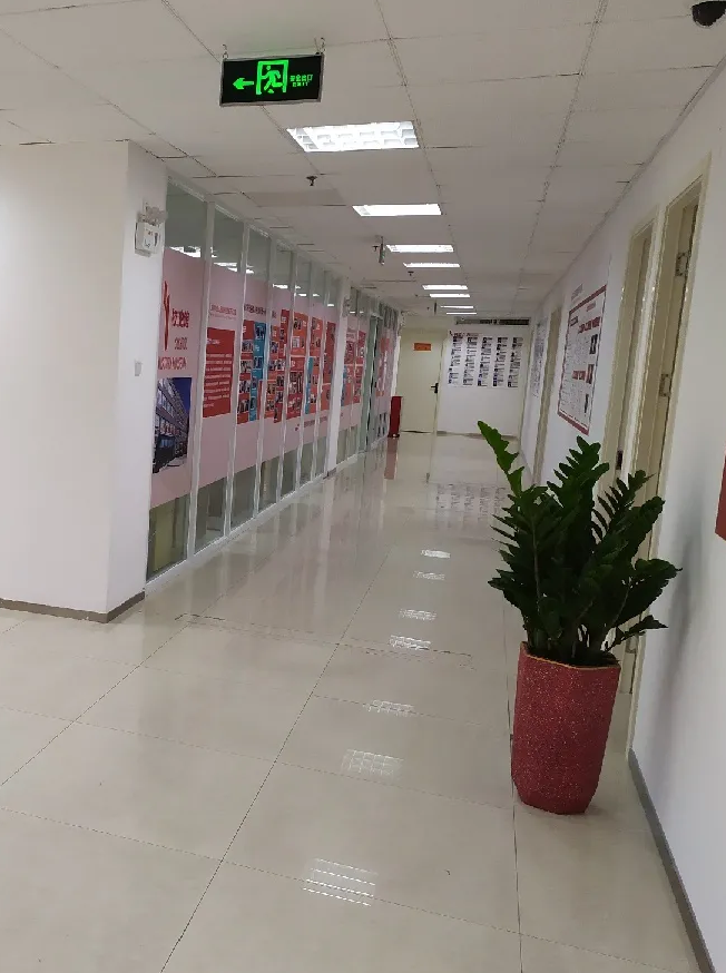 学校走廊