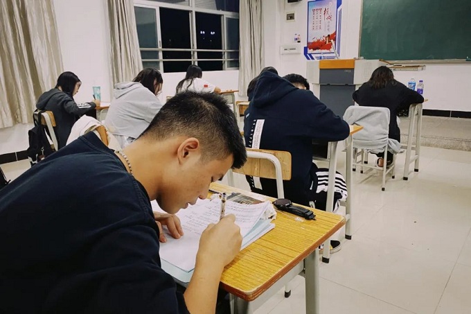 学员学习