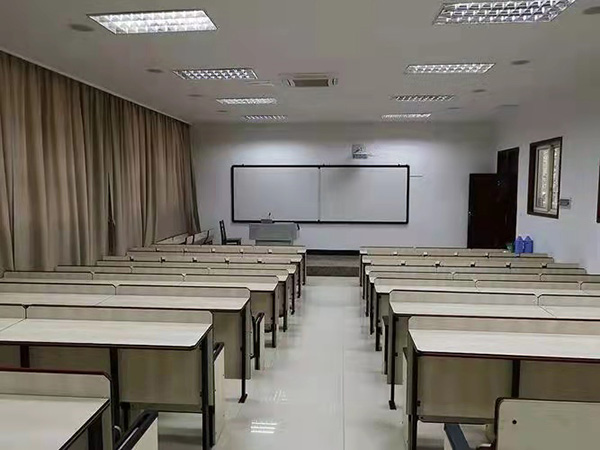 学校课室