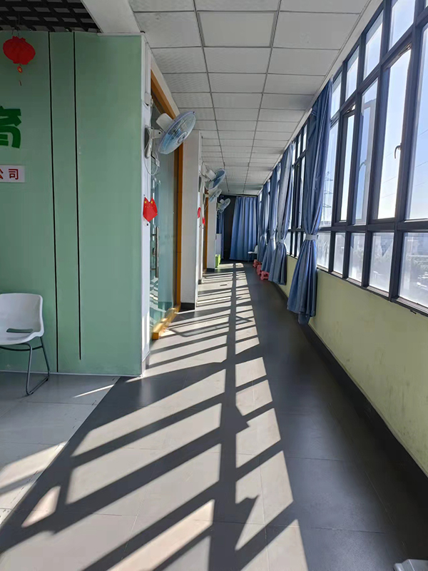 横坑校区走廊