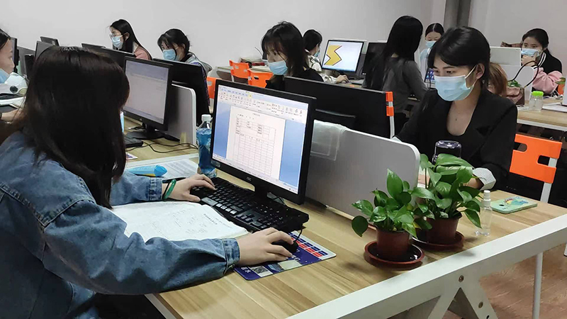 学生上课现场