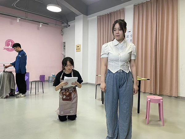 话剧