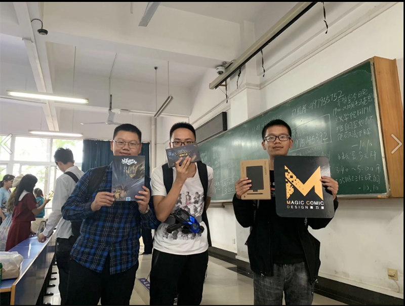 学生拍照
