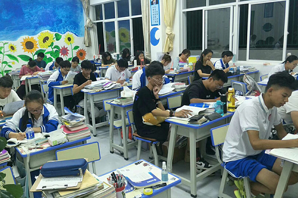 浓厚的学习氛围