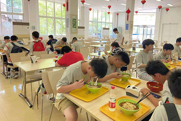 食堂饮食