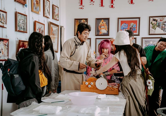 参观展示