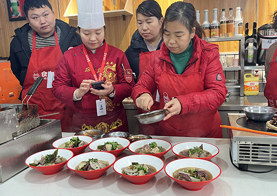 牛杂麻辣烫
